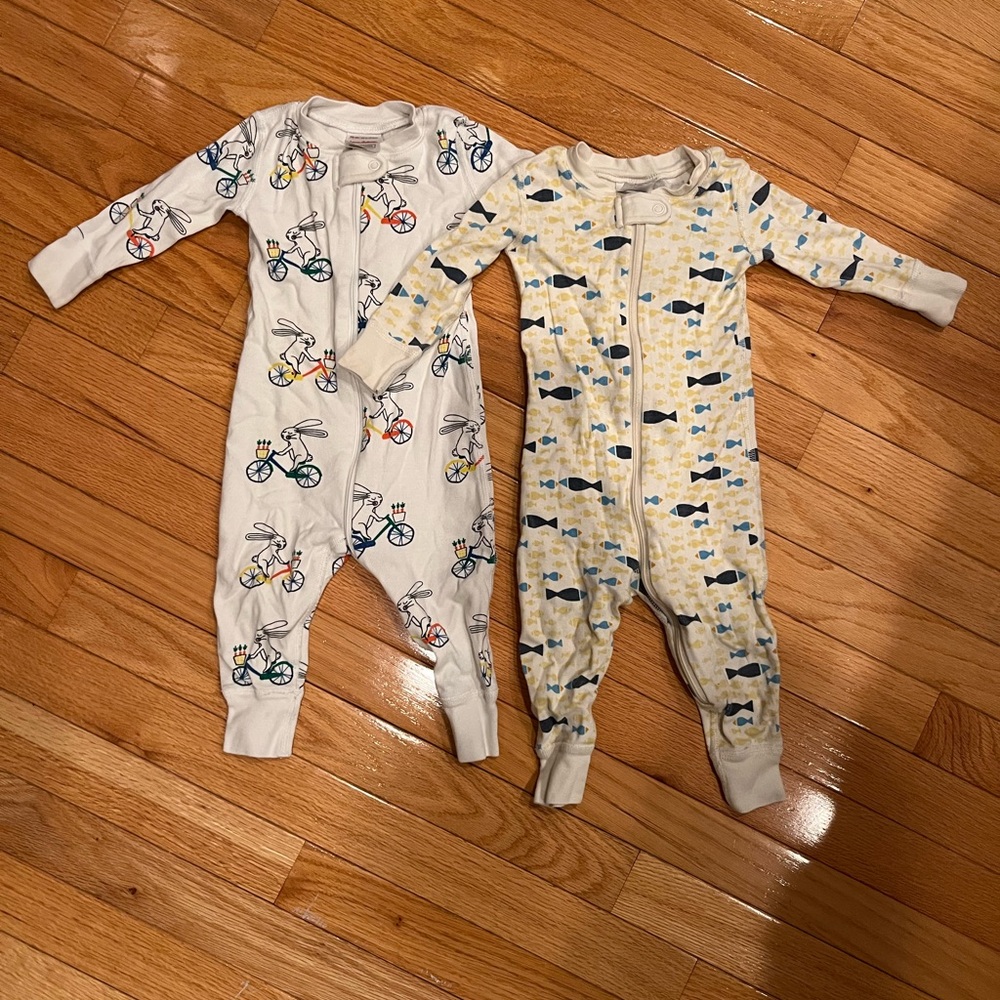 Hanna Andersson Bundle of two 6-12 month jammies